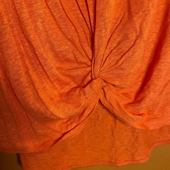 NWOT L&G Softserve Linen Twist Front Top - Picture 4 of 7